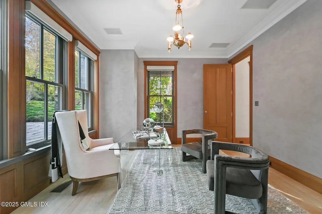 16 Martin Dale North Greenwich CT 06830