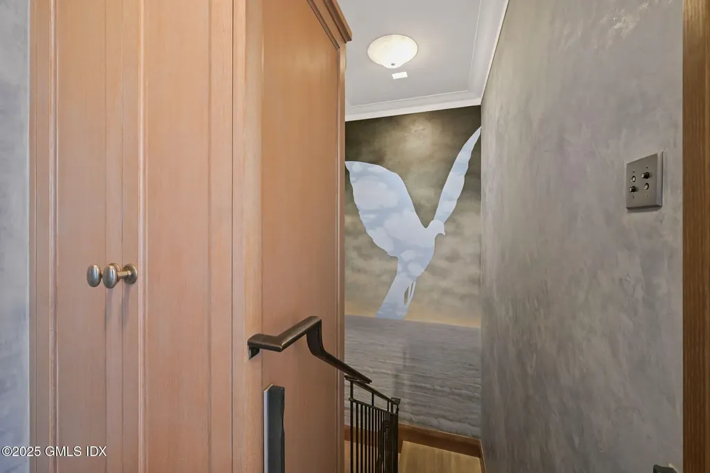 16 N Martin Dale Greenwich CT 06830