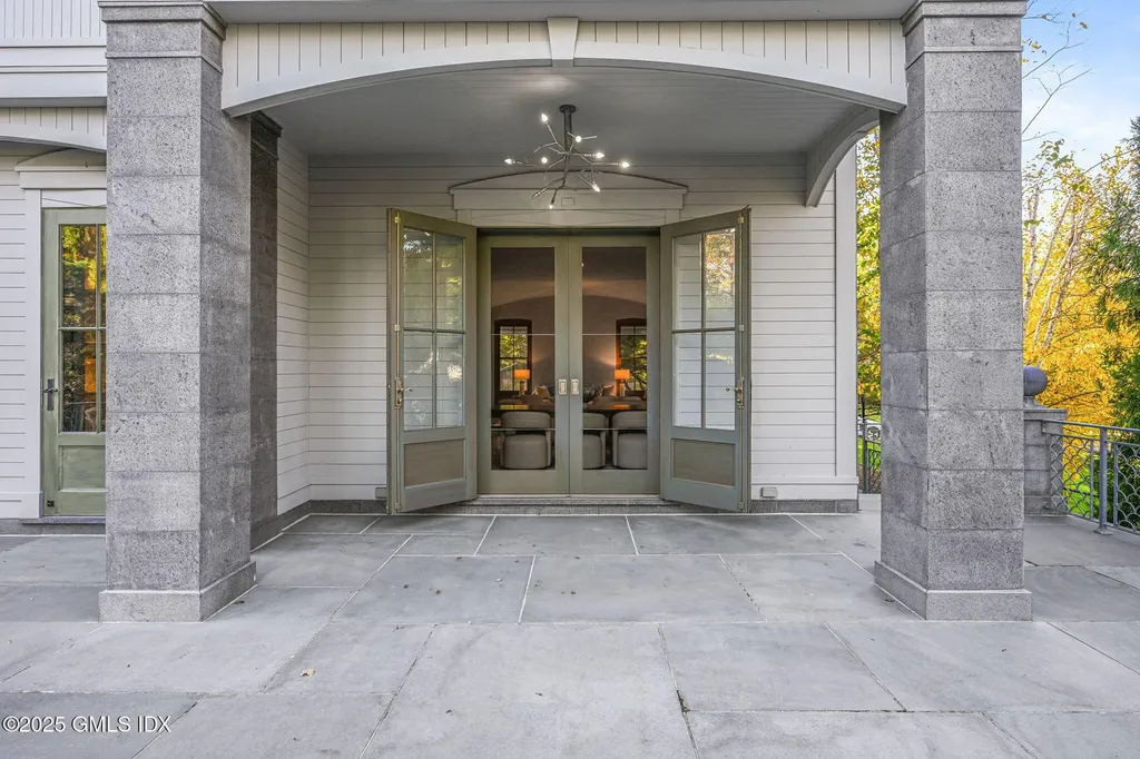 16 Martin Dale North Greenwich CT 06830