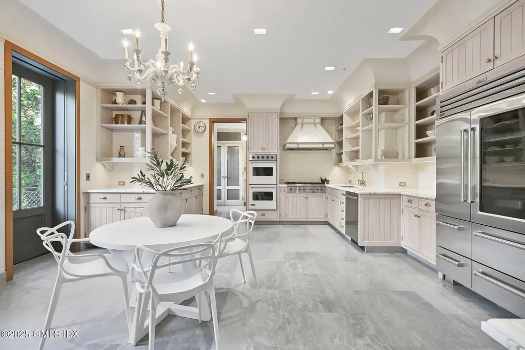 16 Martin Dale North Greenwich CT 06830