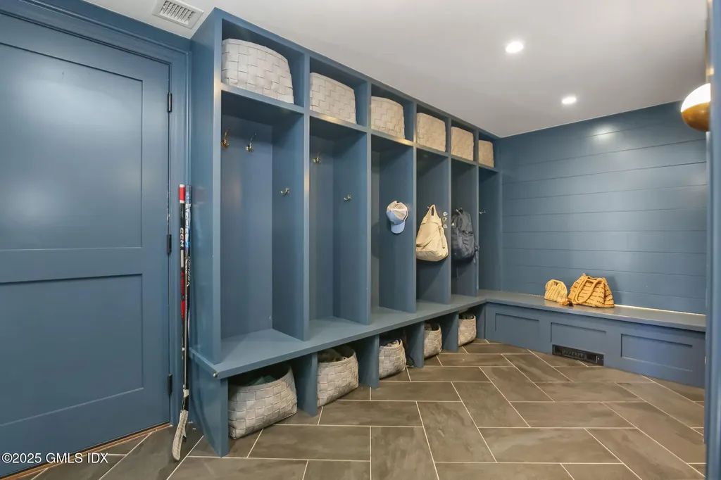 8 Quintard Avenue Old Greenwich CT 06870