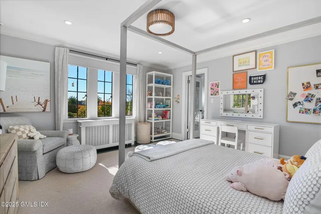 8 Quintard Avenue Old Greenwich CT 06870