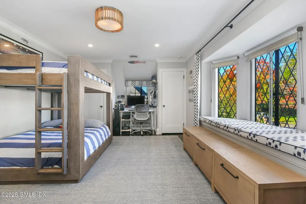 8 Quintard Avenue Old Greenwich CT 06870