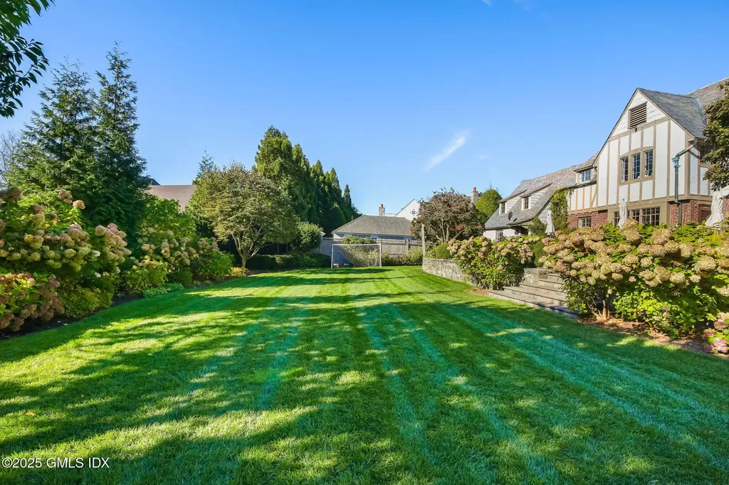 8 Quintard Avenue Old Greenwich CT 06870