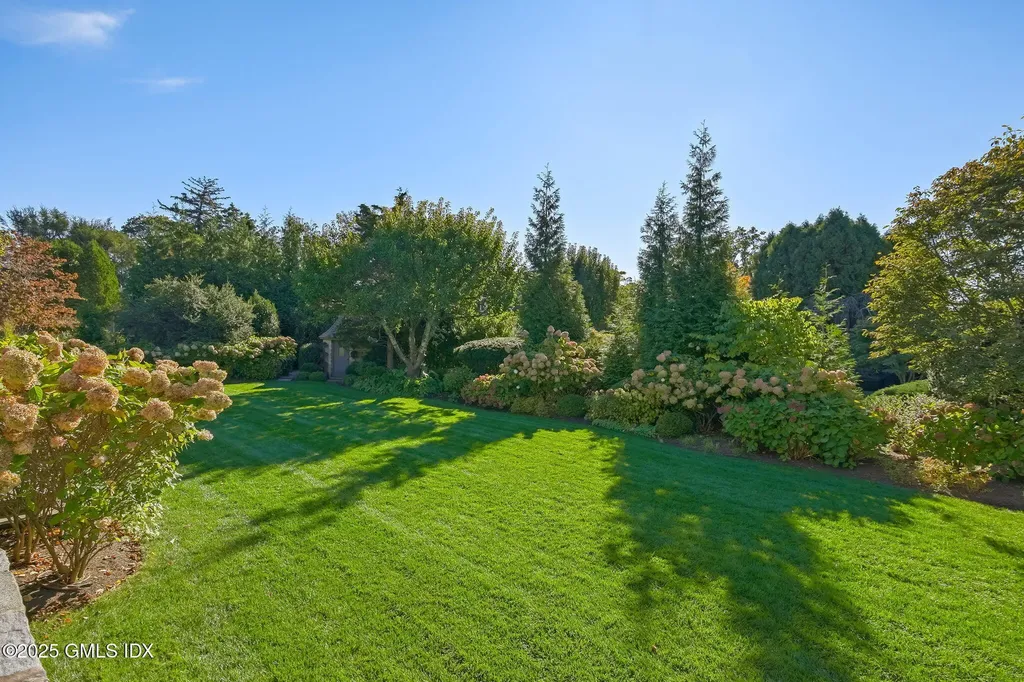 8 Quintard Avenue Old Greenwich CT 06870