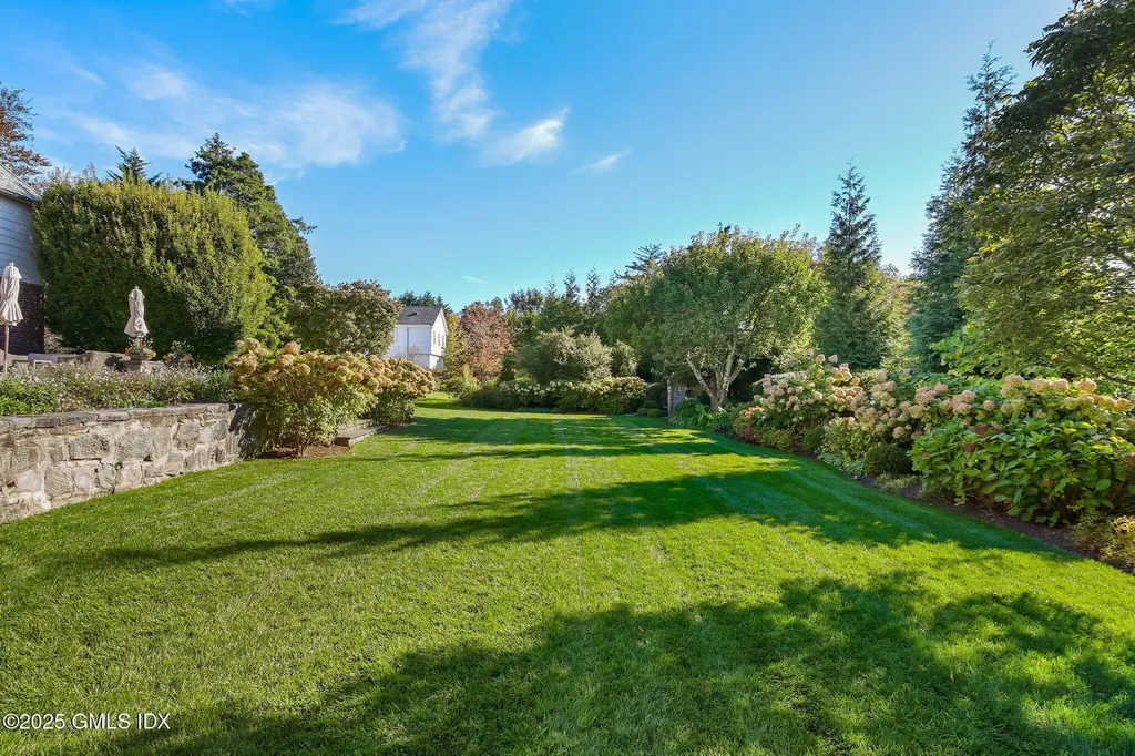 8 Quintard Avenue Old Greenwich CT 06870