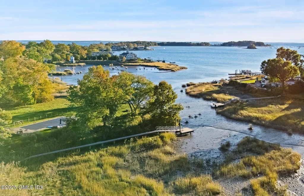 8 Quintard Avenue Old Greenwich CT 06870