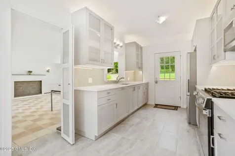 527 Stanwich Road Greenwich CT 06831