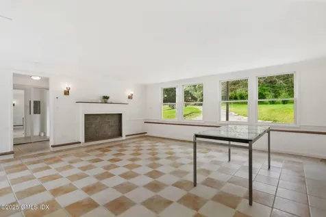 527 Stanwich Road Greenwich CT 06831