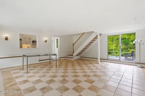 527 Stanwich Road Greenwich CT 06831