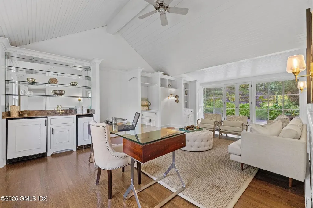 177 Indian Head Road Riverside CT 06878