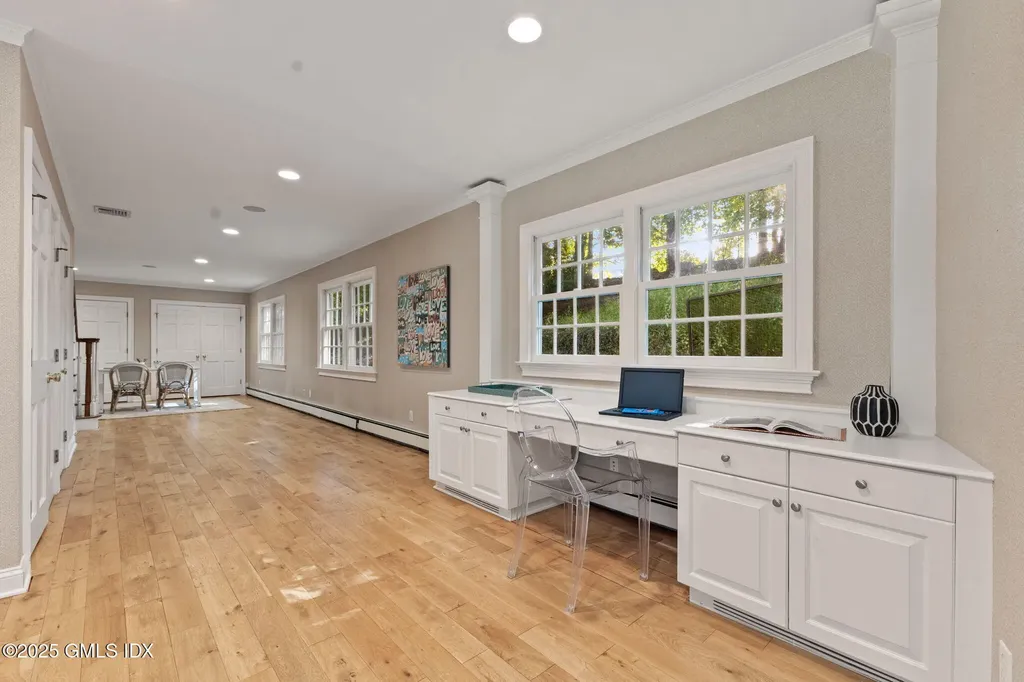 177 Indian Head Road Riverside CT 06878