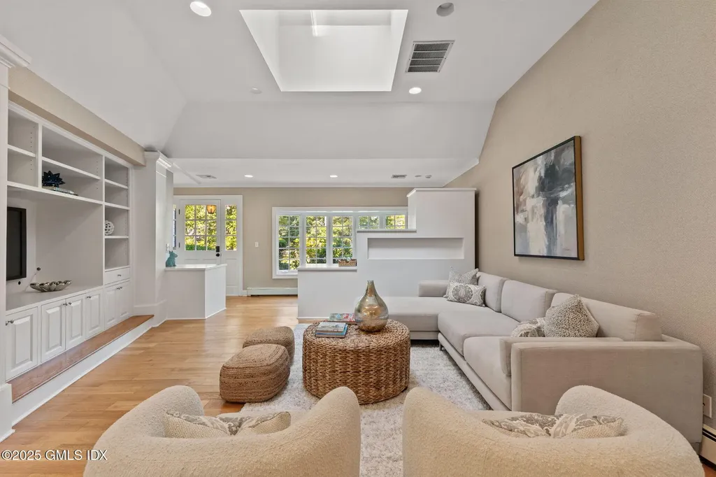 177 Indian Head Road Riverside CT 06878