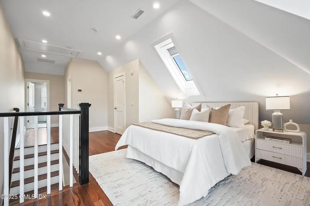 31 East Avenue New Canaan CT 06840