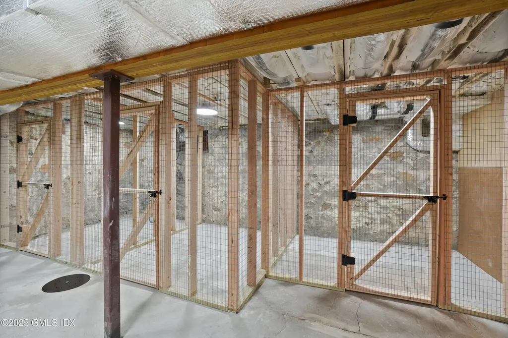 31 East Avenue New Canaan CT 06840