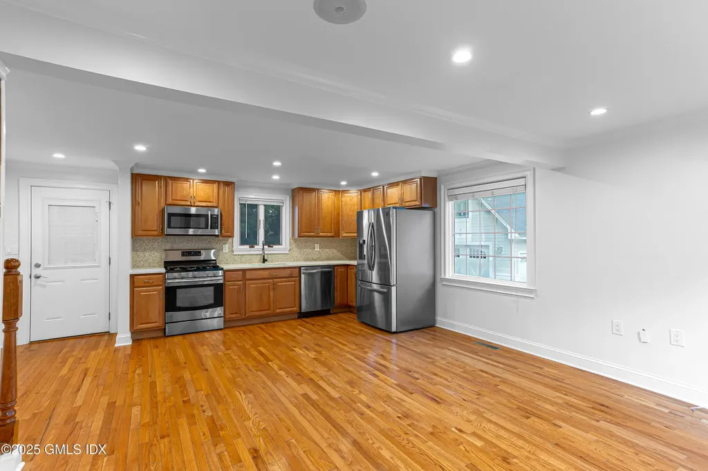 2 Ivy Street Greenwich CT 06830