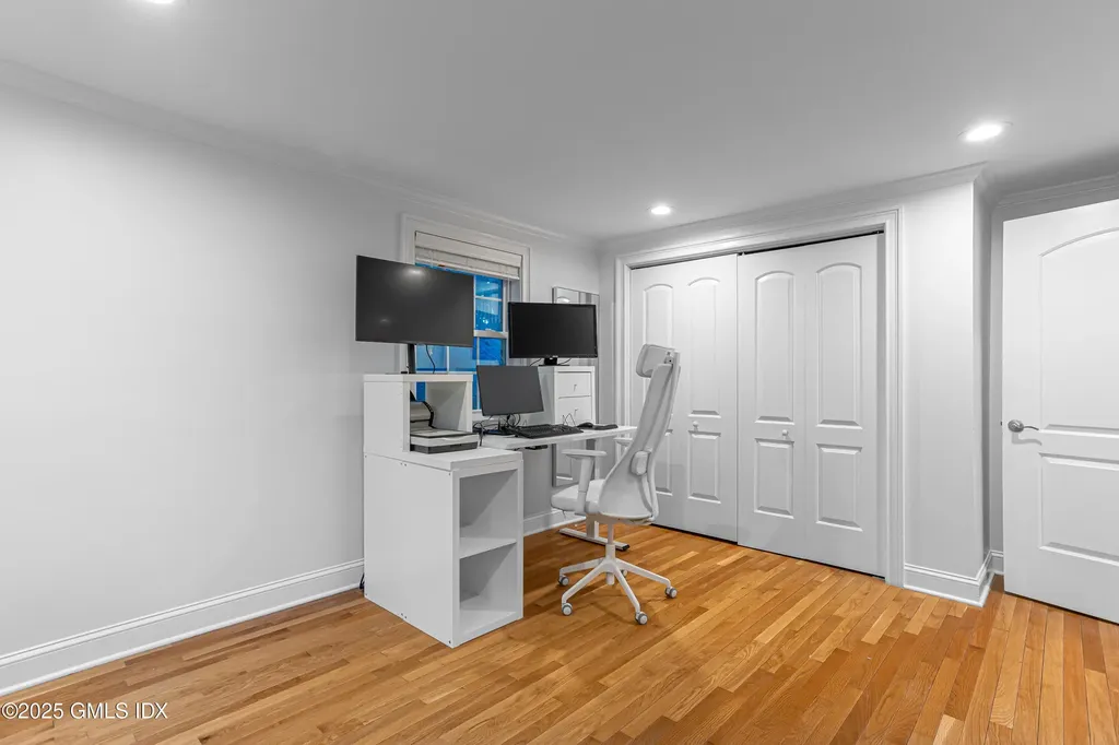 2 Ivy Street Greenwich CT 06830