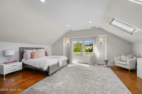 25 Le Grande Avenue Greenwich CT 06830