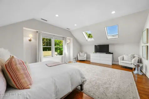 25 Le Grande Avenue Greenwich CT 06830