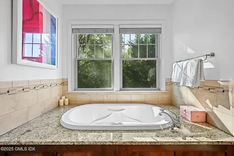 25 Le Grande Avenue Greenwich CT 06830