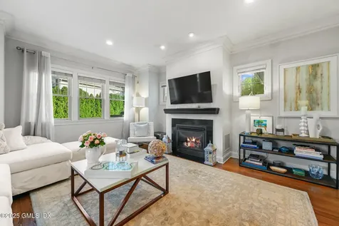 25 Le Grande Avenue Greenwich CT 06830