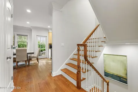 25 Le Grande Avenue Greenwich CT 06830