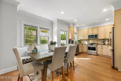 25 Le Grande Avenue Greenwich CT 06830