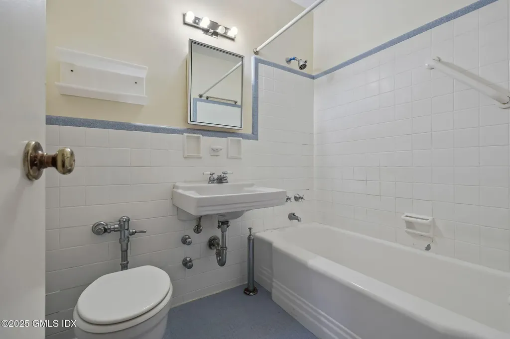 4 Putnam Hill Greenwich CT 06830