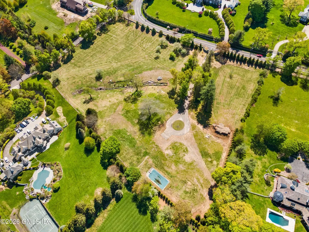 549 Round Hill Road Greenwich CT 06831