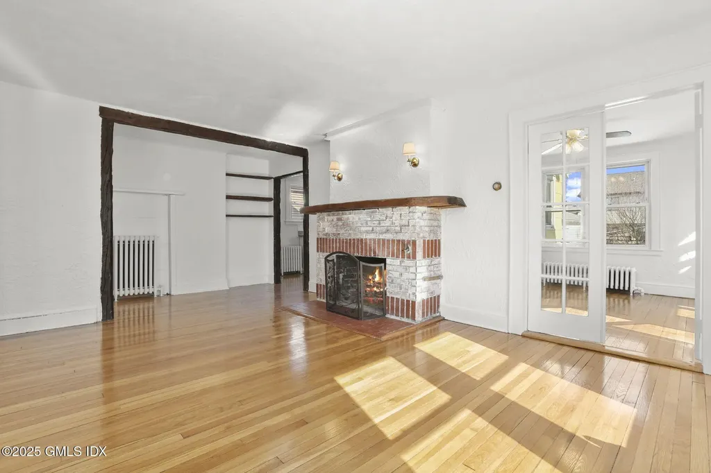 18 Claremont Street Stamford CT 06902