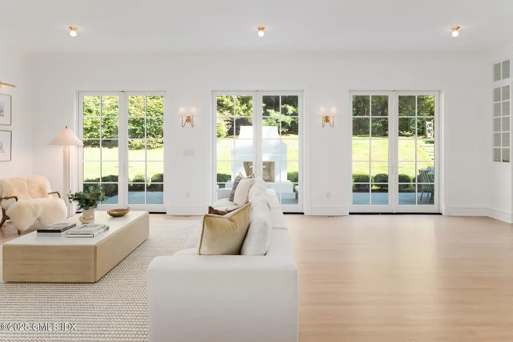 67 Richmond Hill Road Greenwich CT 06831