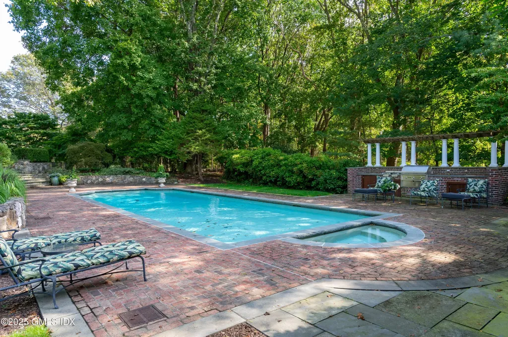 214 Good Hill Road Weston CT 06883