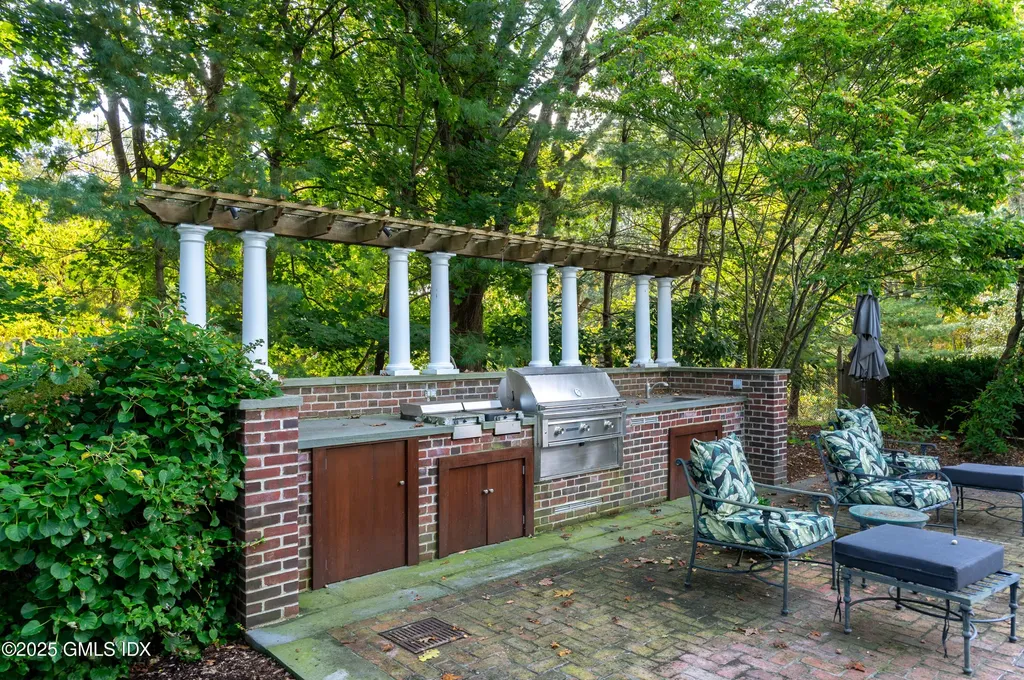 214 Good Hill Road Weston CT 06883