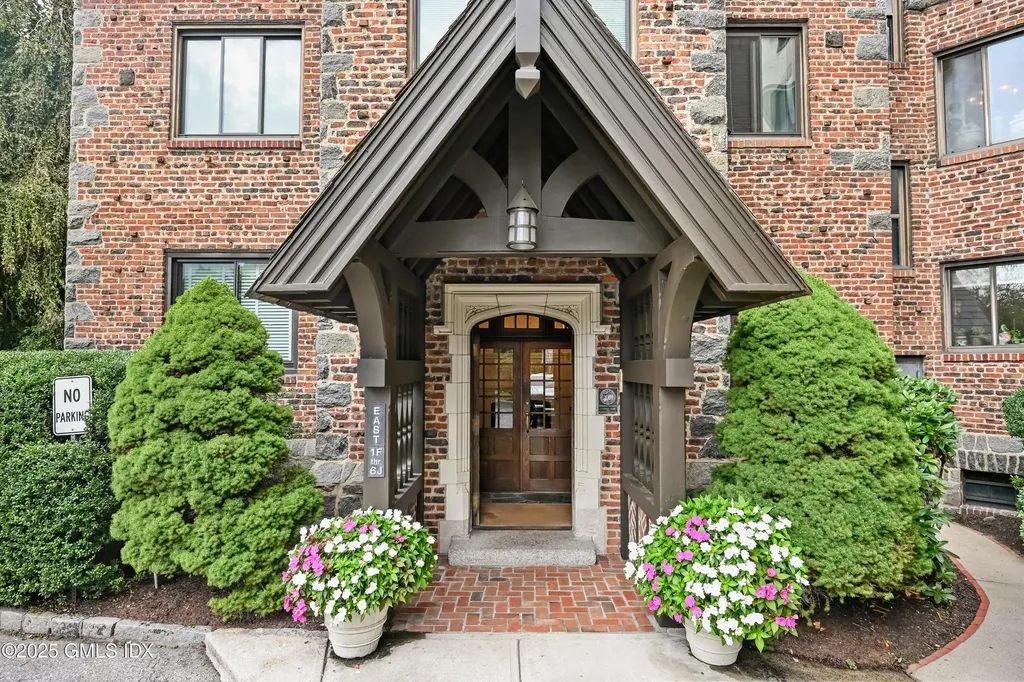 47 Lafayette Place Greenwich CT 06830