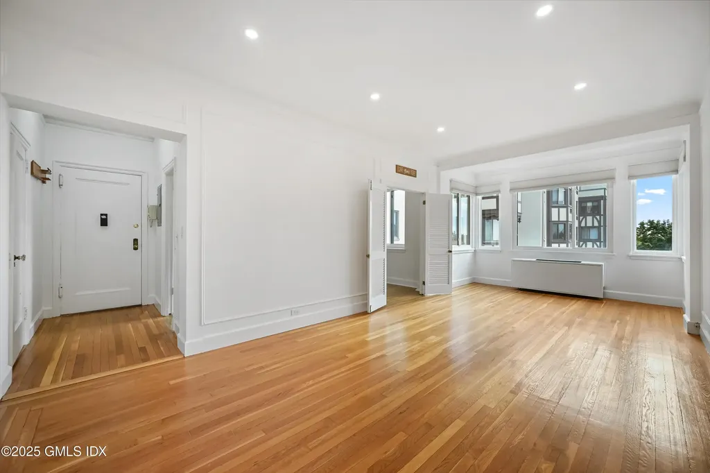 47 Lafayette Place Greenwich CT 06830