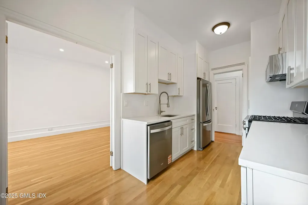 47 Lafayette Place Greenwich CT 06830