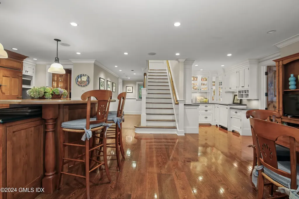 114 Ferris Hill Road New Canaan CT 06840