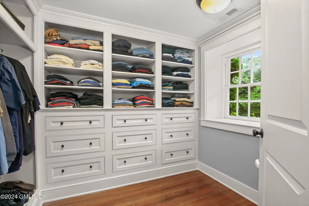 114 Ferris Hill Road New Canaan CT 06840