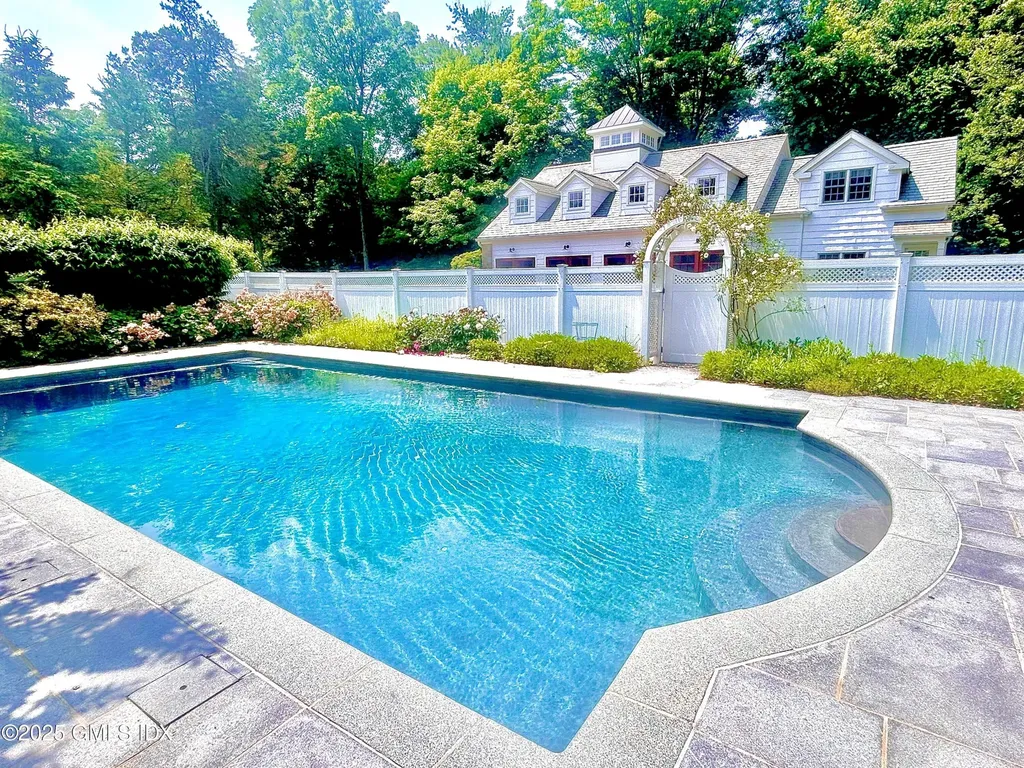 114 Ferris Hill Road New Canaan CT 06840