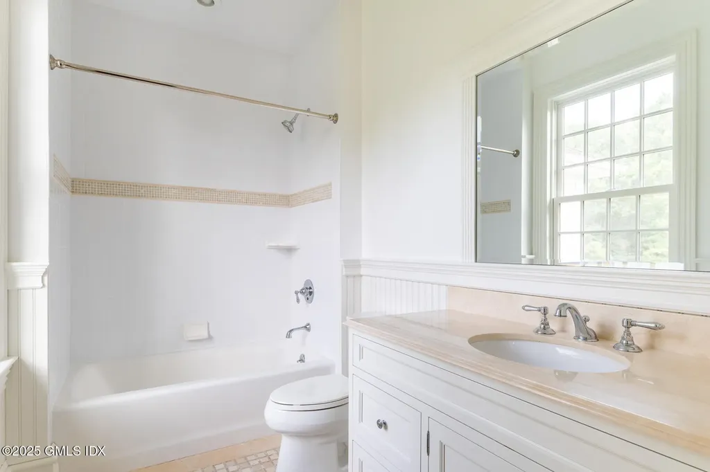 895 Lake Avenue Greenwich CT 06831