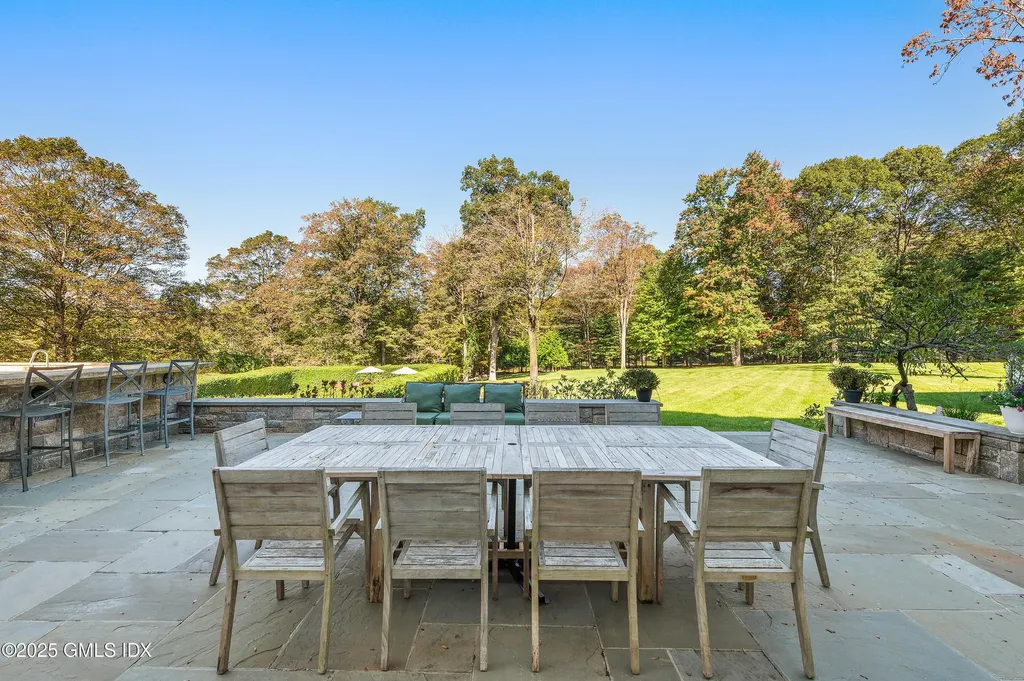 895 Lake Avenue Greenwich CT 06831