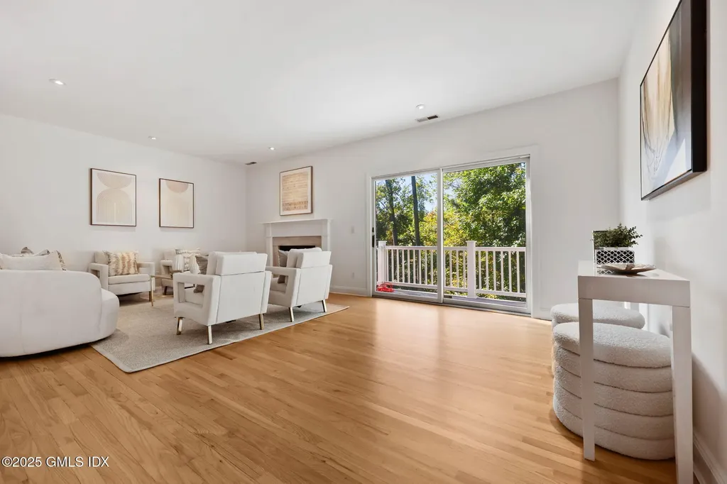 333 Palmer Hill Road Riverside CT 06878