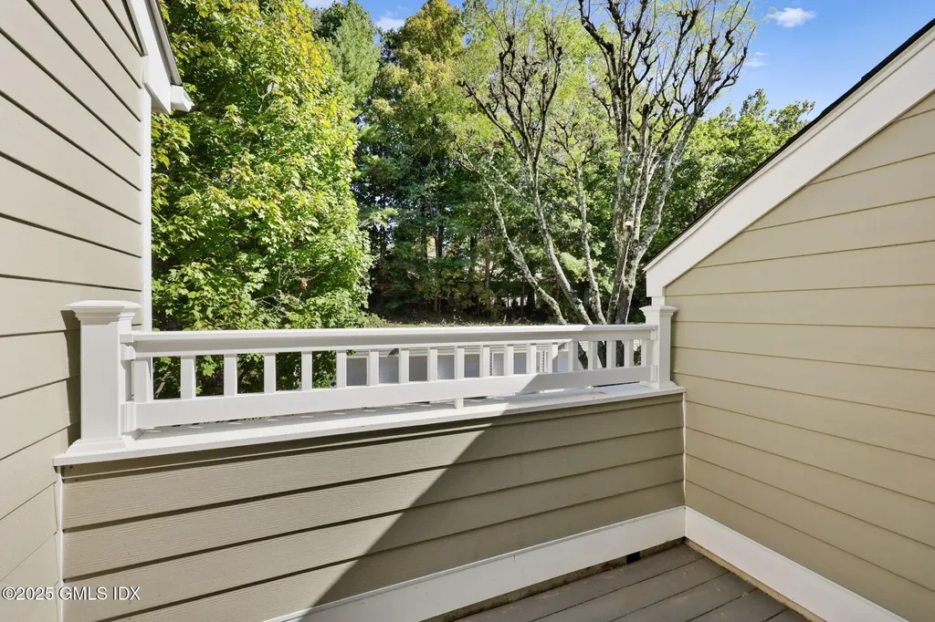 333 Palmer Hill Road Riverside CT 06878