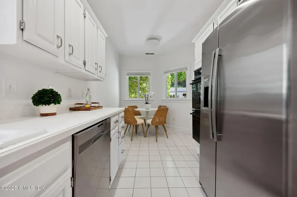 333 Palmer Hill Road Riverside CT 06878