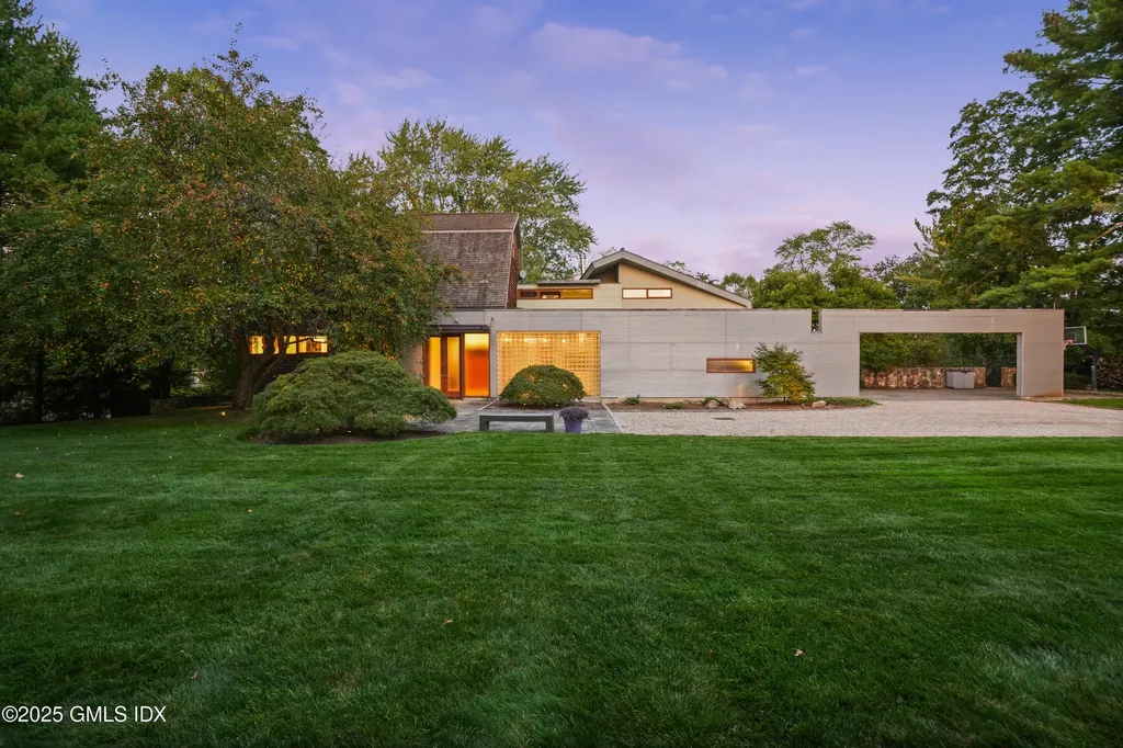 Greenwich CT, 490 North Street