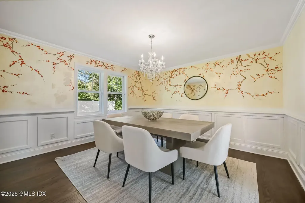 93 Rockledge Drive Stamford CT 06902