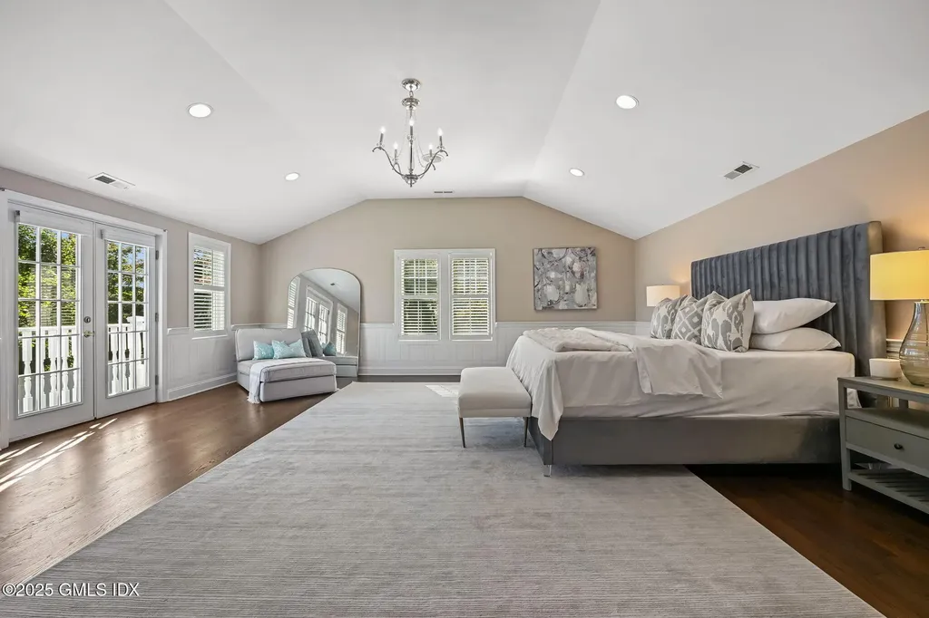 93 Rockledge Drive Stamford CT 06902