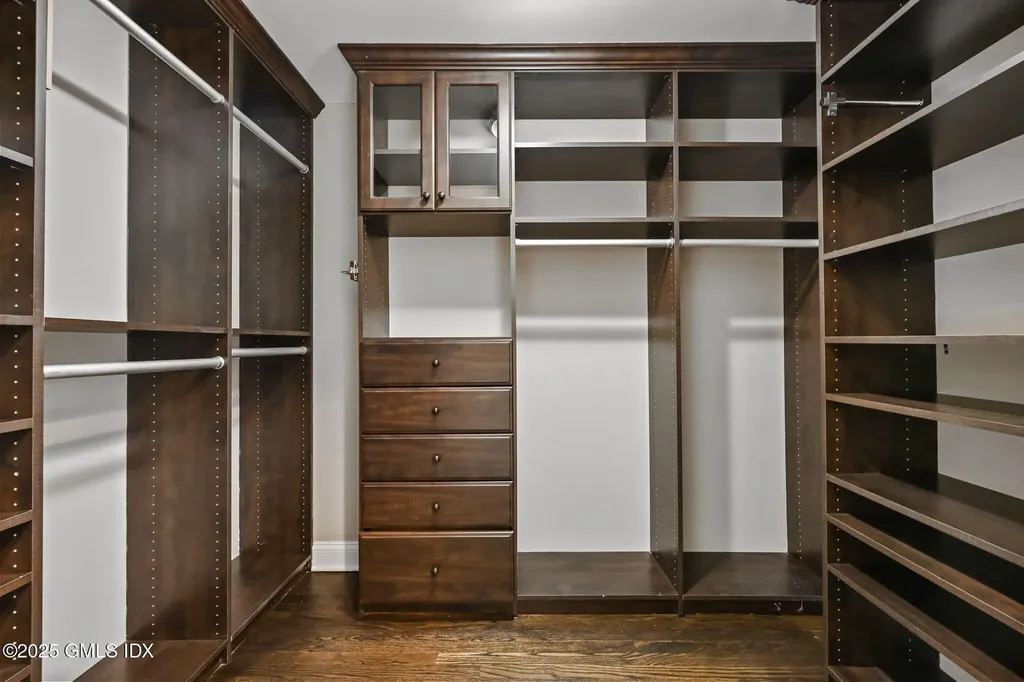 93 Rockledge Drive Stamford CT 06902