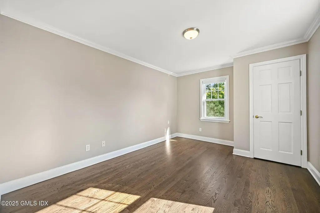 93 Rockledge Drive Stamford CT 06902