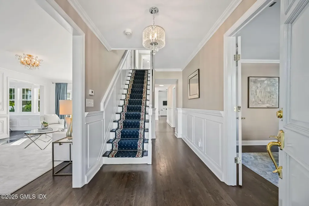 93 Rockledge Drive Stamford CT 06902